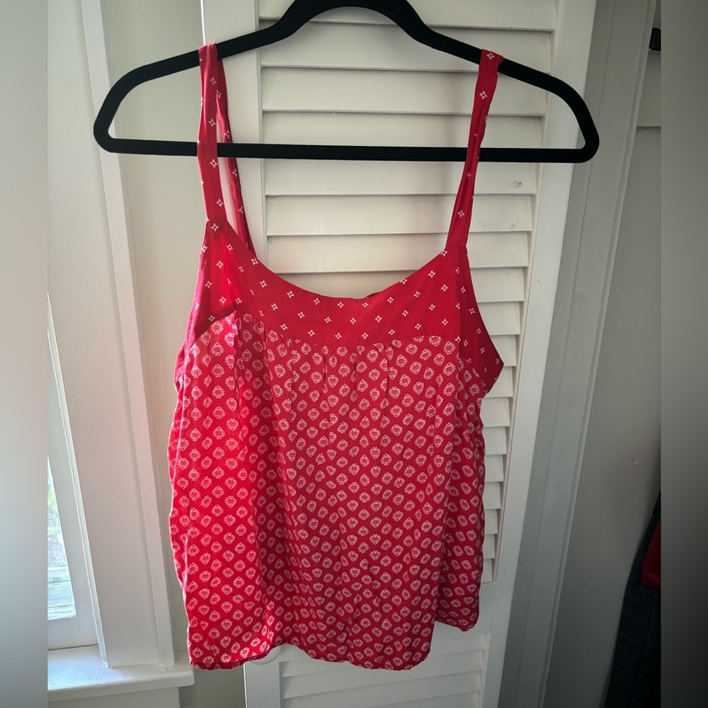 Women’s red patterned tank top from GAP